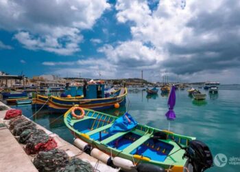 Rissa (e una coltellata) tra pescatori maltesi ed egiziani per un debito non pagato