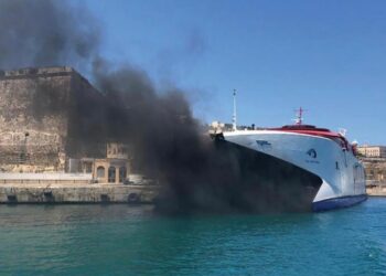Grand Harbour,  proteste per il fumo sprigionato dal traghetto che farà la spola tra Malta e la Sicilia