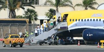 Oggi i francesi, domani gli spagnoli: Malta rimanda a casa gli studenti contagiati