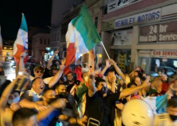 Malta in festa per l’Italia campione d’Europa: nessun incidente, ma tanti assembramenti