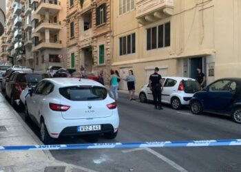 Pomeriggio di sangue a Sliema: accoltellato un 21enne