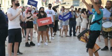 “Silent no More”, gli artisti protestano contro le restrizioni