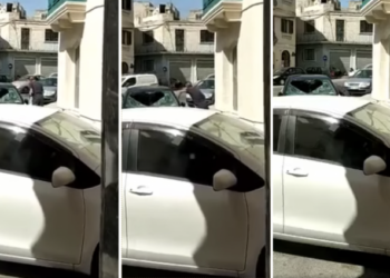 Ladro sfonda il parabrezza di un’auto in pieno giorno: il video diventa virale