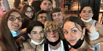 “Green pass” italiano non considerato valido: 9 studenti bloccati in aeroporto