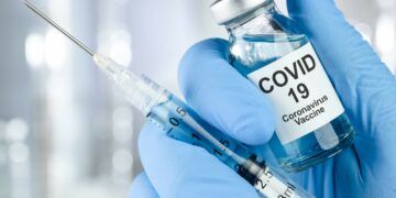 COVID-19: in Italia superata la soglia del 50% dei vaccinati con due dosi