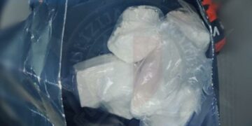 Blitz antidroga: sequestrati 27.000 euro di cocaina