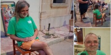 Si rade i capelli e raccoglie 3.000 euro per aiutare gli animali abbandonati