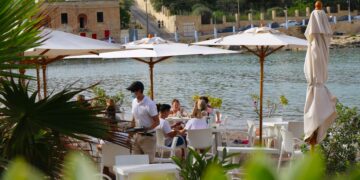 Green Pass per bar e ristoranti: misure più “light” per chi limita gli ingressi ai soli vaccinati