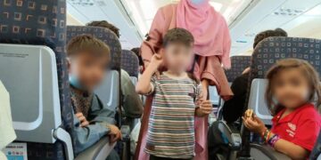 L’incredibile storia di Giovanna Foglia, la femminista che ha tratto in salvo 262 donne e bambini afghani