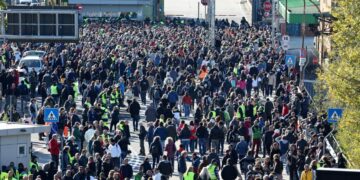 Scatta il Green pass obbligatorio per tutti i lavoratori: l’Italia rischia il blocco