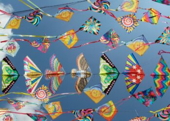 Occhi al cielo, tornano gli spettacolari aquiloni di Gozo International Kite & Wind Festival