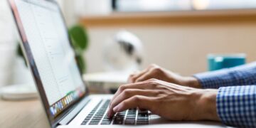 “L’Avvocato risponde”: nomadi digitali e residenza fiscale, come mettersi in regola