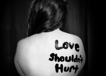 “Nessuna scusa per violenza e abusi”: ONG unite nella giornata mondiale contro la violenza sulle donne