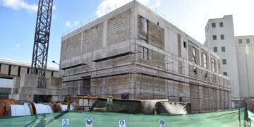 Pronta la prima stazione che fornirà energia elettrica alle navi, verso un Grand Harbour più “pulito”