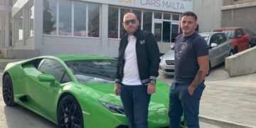 Si amplia la rete di inchiesta sui ventenni accusati di sequestro di persona; nel mirino le concessionarie di auto