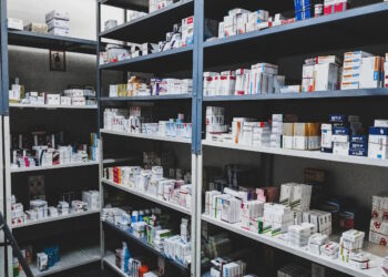 Le farmacie inizieranno ad aprire anche la domenica pomeriggio
