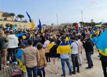 Le proteste contro la guerra in Ucraina invadono Valletta