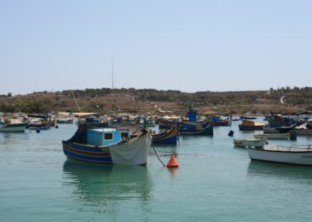 Aiuti finanziari ai pescatori colpiti dalla pandemia