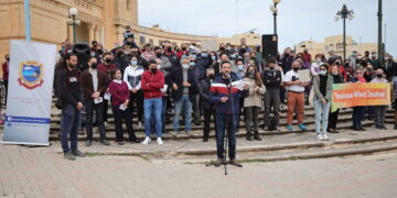 A Birzebbugia si scende in piazza contro il progetto della mini pista di atterraggio a Wied Żnuber