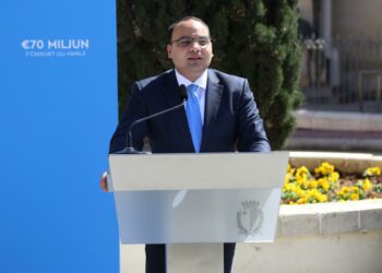 Bonus da 100 e 200 euro: inizia oggi la distribuzione destinata a lavoratori, studenti e pensionati