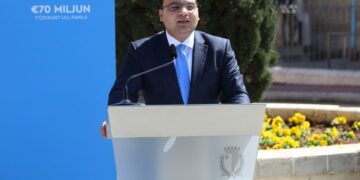 Bonus da 100 e 200 euro: inizia oggi la distribuzione destinata a lavoratori, studenti e pensionati