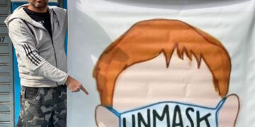 “Unmask the kids”: gruppo di genitori in protesta chiede lo stop delle mascherine a scuola