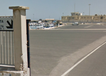 Tentava la fuga verso Malta: latitante siracusano bloccato all’imbarco per il catamarano