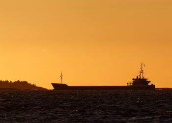 La Spagna vieta lo scalo alla nave maltese con a bordo il carico di un’imbarcazione russa sanzionata dall’UE