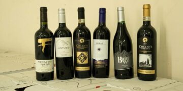 Alla Dogana un’asta per gli amanti del vino. Al bando 99 lotti sequestrati alla frontiera
