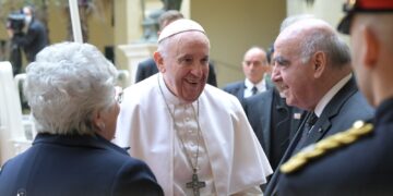 Papa Francesco a Malta, è festa per le strade della capitale