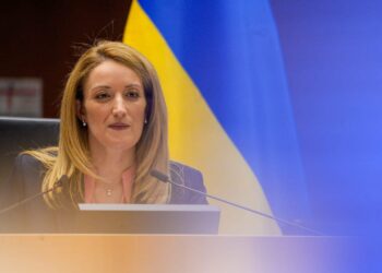 Roberta Metsola è in viaggio verso Kiev: «trasmetterò un messaggio di supporto e speranza»