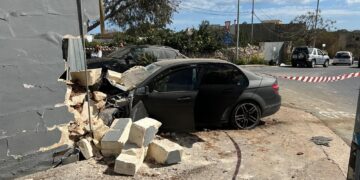 Incidente stradale a Gharghur, giovane donna lotta per la vita