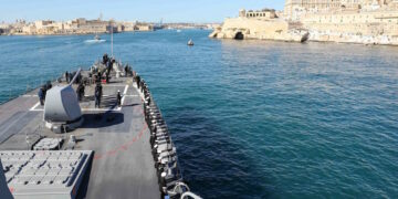Al Grand Harbour il cacciatorpediniere della Nato “USS Ross”