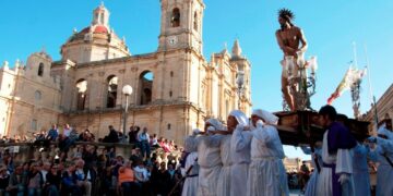 Le terribili condizioni meteo “frenano” le celebrazioni pasquali, numerose le processioni cancellate