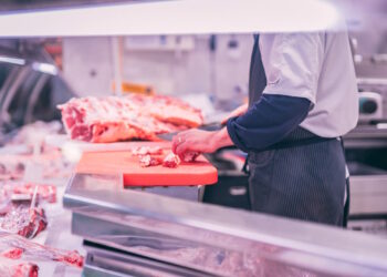 La spirale di aumenti si abbatte anche sul mercato delle carni; preoccupazione tra macellai ed importatori