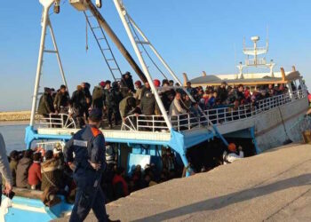 Migranti, Pozzallo apre i porti mentre è ancora scontro tra Malta e le ONG