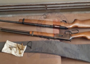 Blitz della polizia in una cascina a Nadur, sequestrati droga, armi e contanti