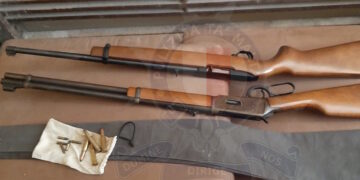 Blitz della polizia in una cascina a Nadur, sequestrati droga, armi e contanti