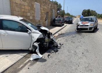 Schianto tra auto a Naxxar, cinque feriti tra cui tre bambini