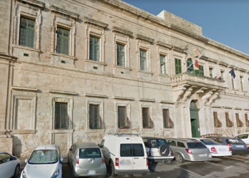 Migranti, accusato di traffico nel 2009 oggi è vicino ad una promozione da alto funzionario