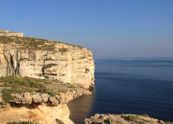 Birzebbugia: pescatore muore dopo la caduta da una scogliera