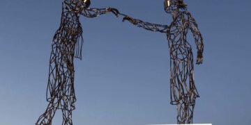 A Sliema inaugurato il monumento in memoria delle anziane vittime del Covid-19