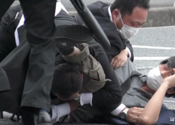 Attentato in Giappone: ucciso l’ex premier Shinzo Abe durante un incontro politico