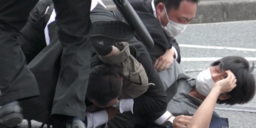 Attentato in Giappone: ucciso l’ex premier Shinzo Abe durante un incontro politico