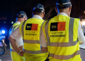 Trasporti: l’86% delle auto ispezionate non è in regola con il codice della strada