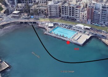 Acque contaminate a Balluta, bagni sconsigliati in un tratto di costa