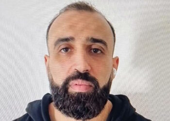 Appello della polizia per rintracciare un uomo coinvolto in un’indagine