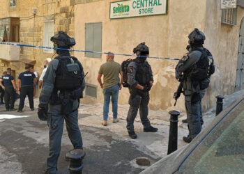 Blitz antidroga a Valletta, in manette nove persone