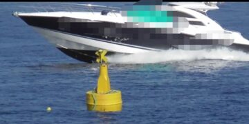 Barche a tutte velocità vicino ai subacquei, i rangers contro gli indisciplinati: «Mantenete le distanze!»