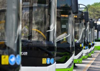 Trasporto pubblico gratuito, si parte con lo stop alle ricariche per studenti e titolari di carte Tallinja